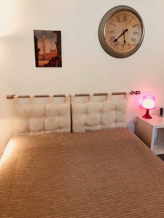 La Dolce Vita Studio With Free Private Parking เซียนา ภายนอก รูปภาพ