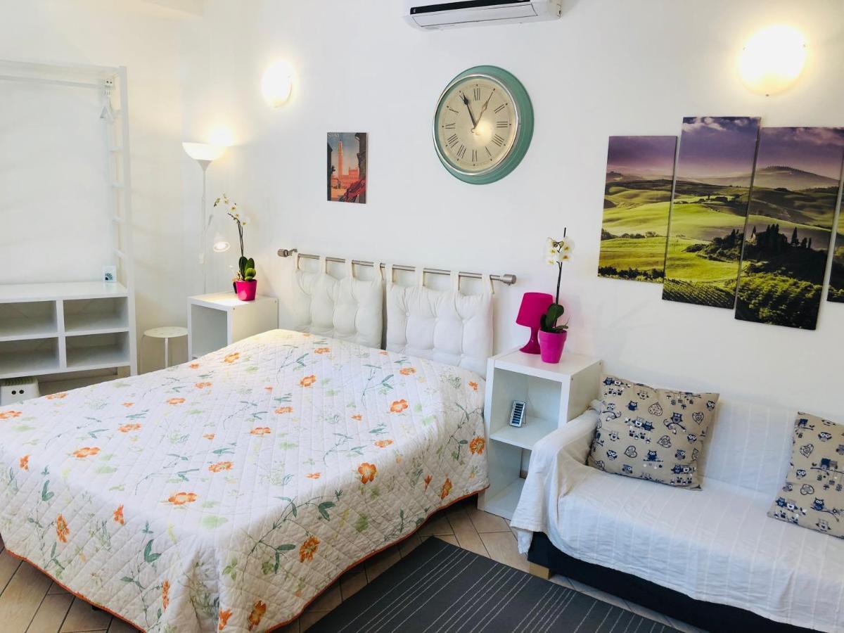 La Dolce Vita Studio With Free Private Parking เซียนา ภายนอก รูปภาพ